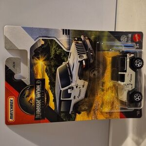 D5  Matchbox 18 Jeep Wrangler jarassic world shipping protector